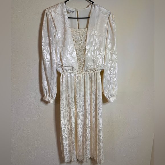 In The Mood Vintage Lace Pleated Ivory Dress Size 10 Long Sleeve 80's 90’s - Picture 1 of 16